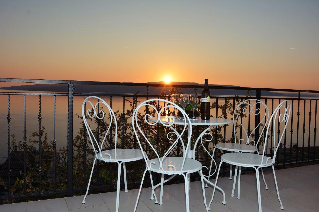 Appartamento Tri Srice Senj  Esterno foto